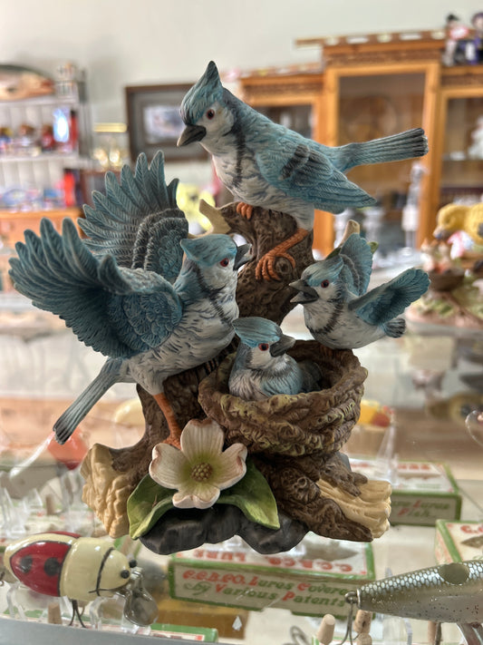 Vintage Bird Figurine (Blue Jay Family)