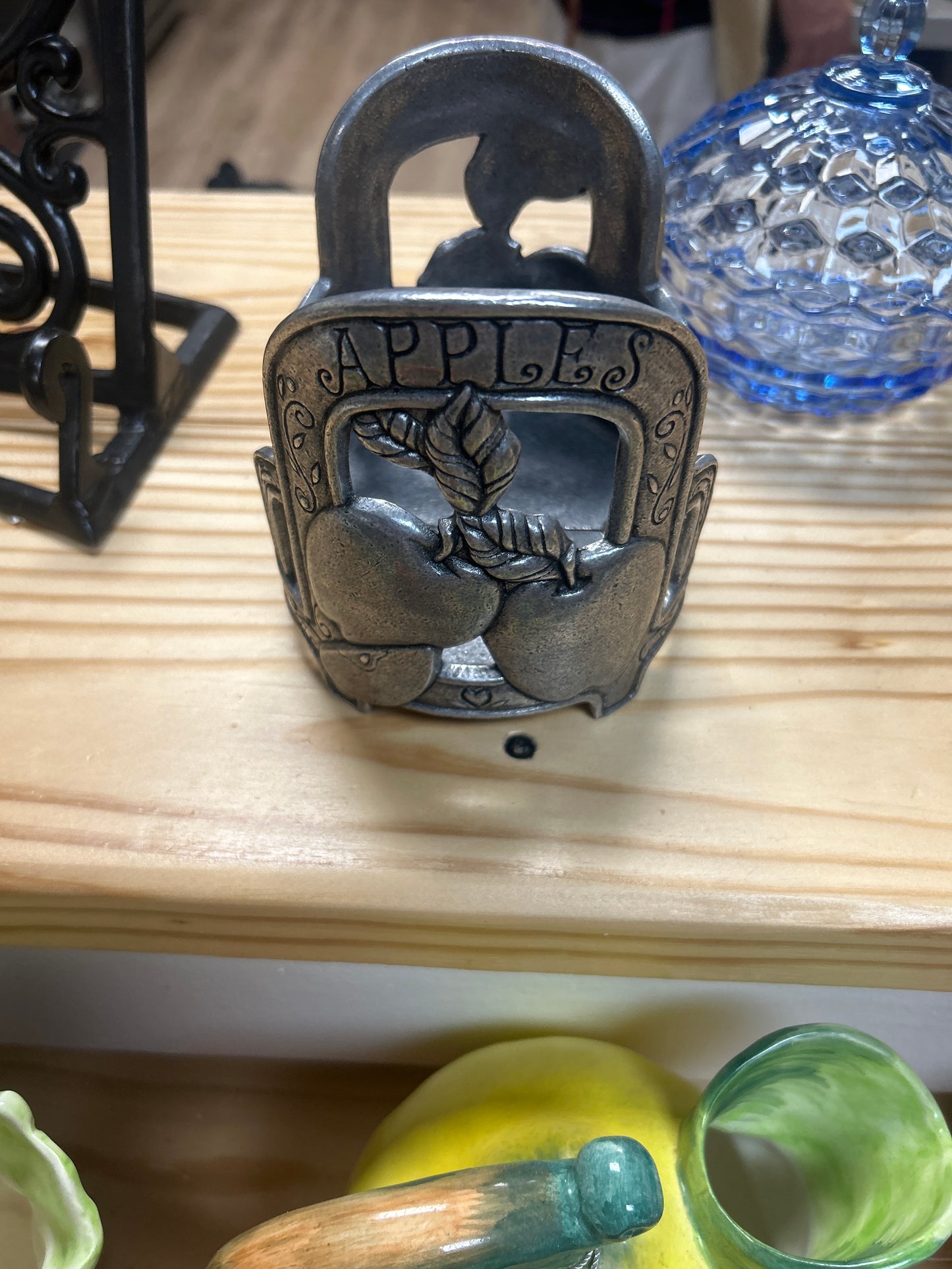 2001 Carson Pewter apple-themed jar candle holder