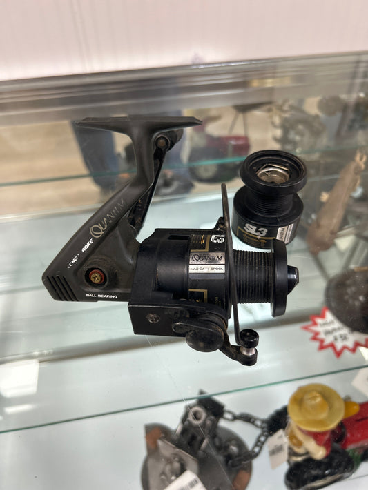 Quantum SL3 Zebco (long stroke) Reel