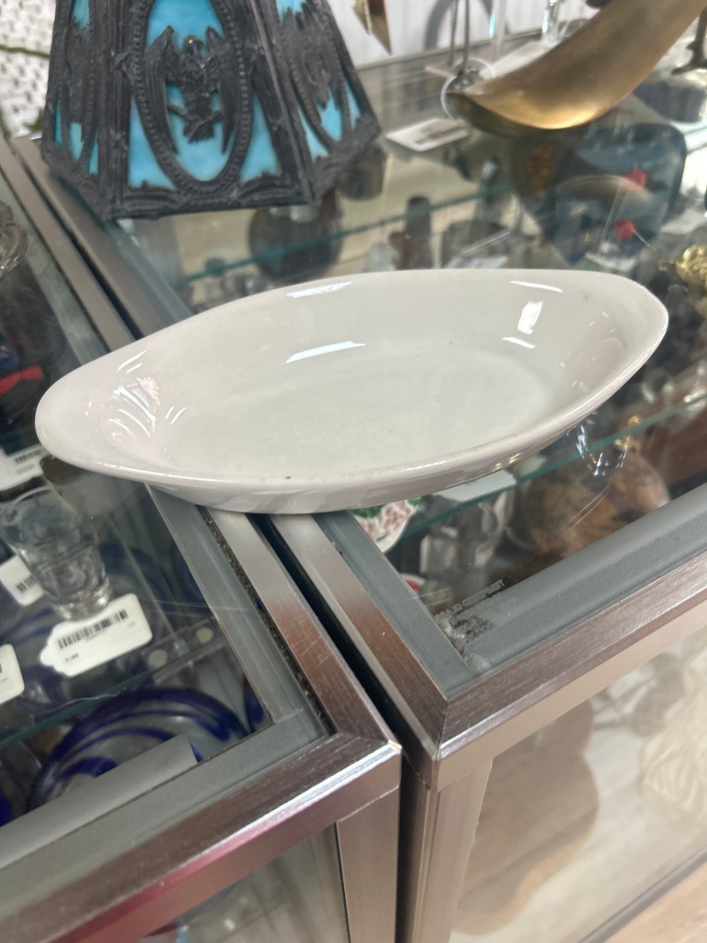Vintage Diversified Ceramics DC527 8 oz Oval Dish