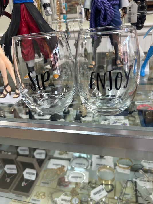 Sip and Enjoy Wine Glasses (pair)