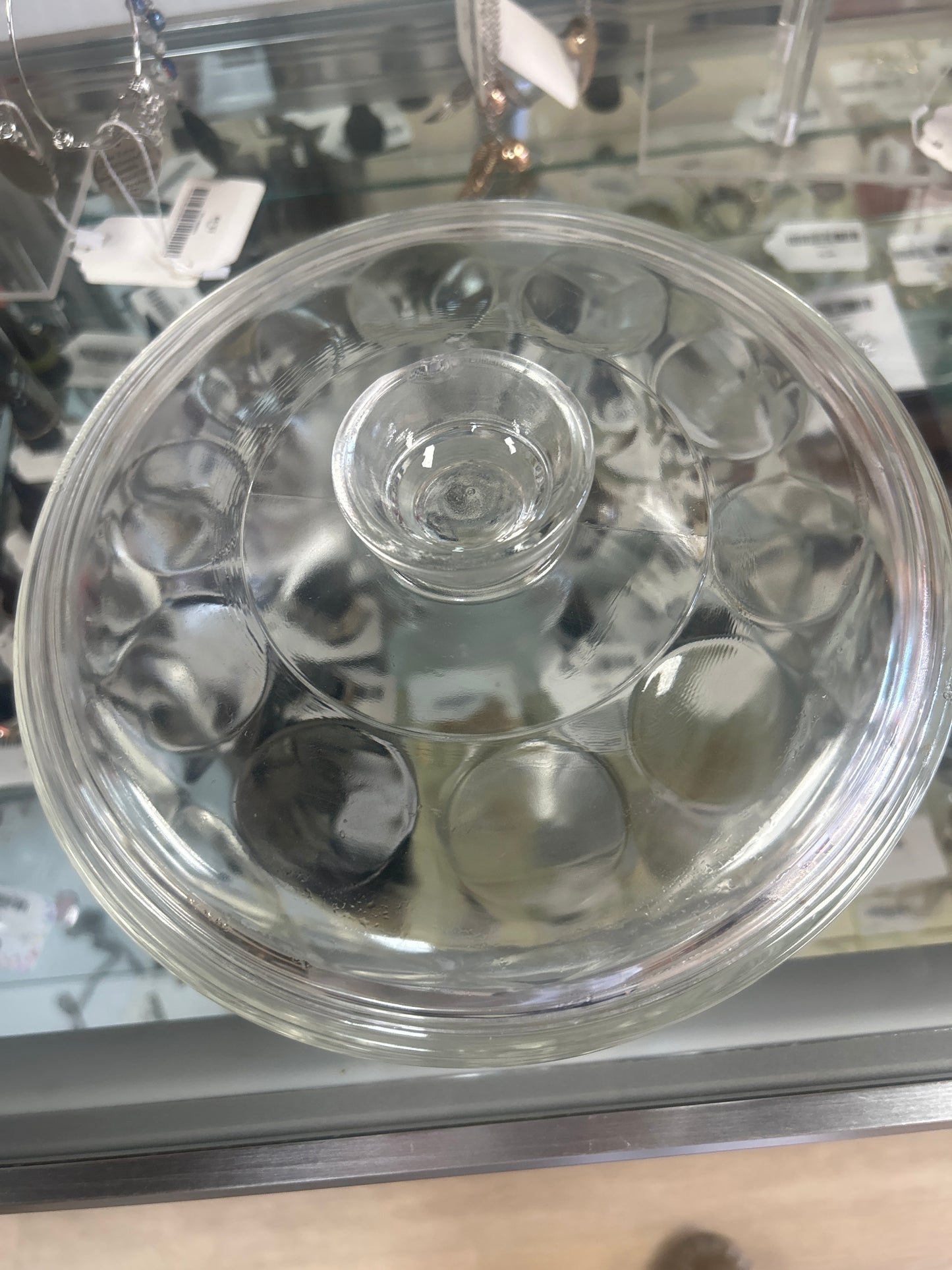 Vintage Pyrex Teardrop Ovenware covered casserole dish