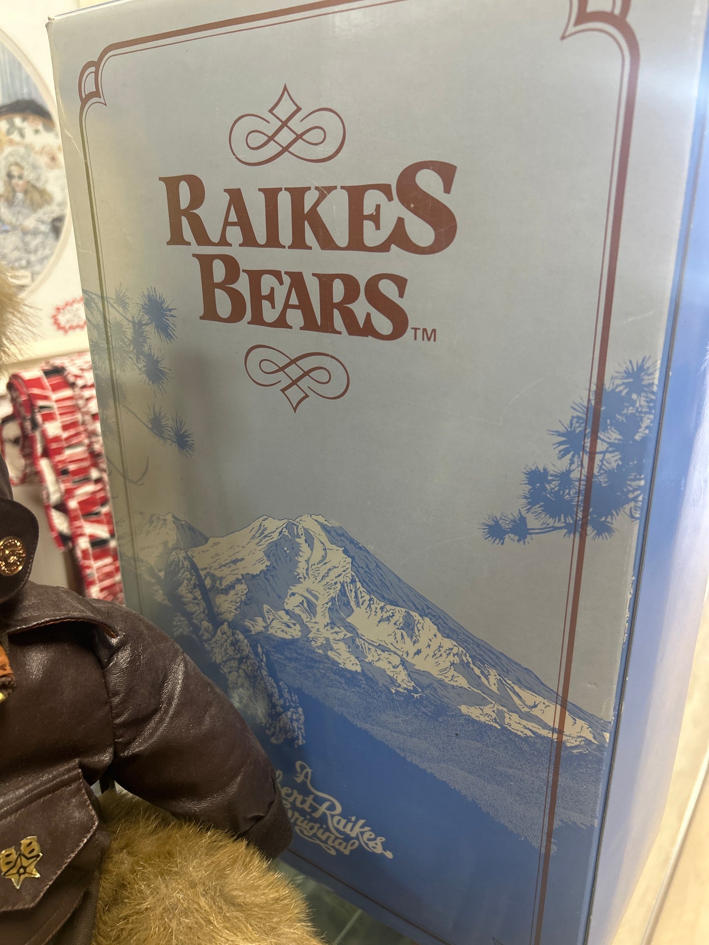 Robert Raikes Bear; Lindy Limited Edition Numbered Original COA 4536/15000 W/Box