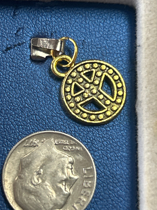 Charm (gold peace)