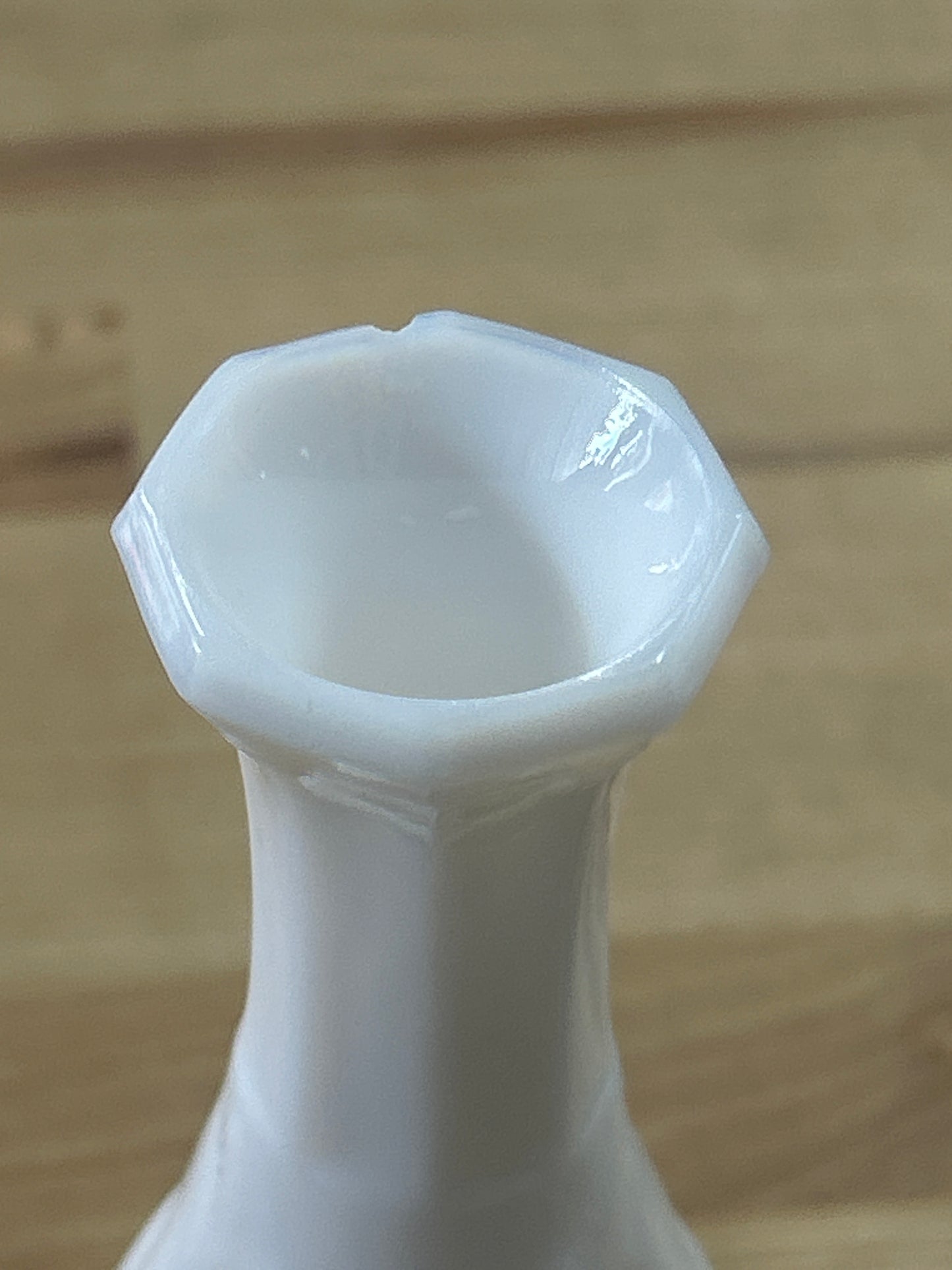 Milk glass starburst flower vase 7 Inch Tall (tiny chip on lip)