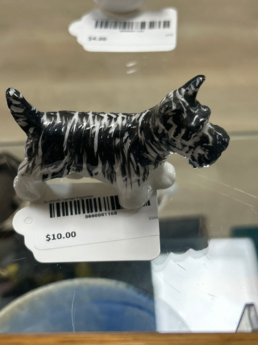 Scottish Terrier Figurine 2” tall