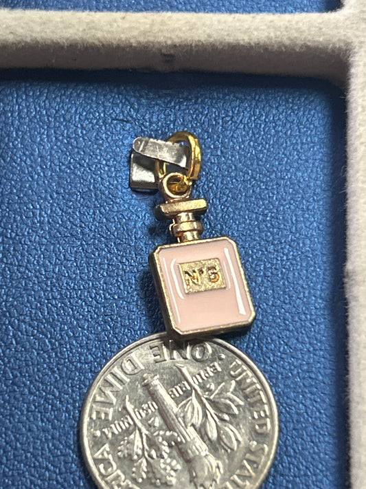 Charm ( no 5 pink)