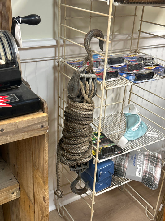 Vintage Block and tackle #4 with rope