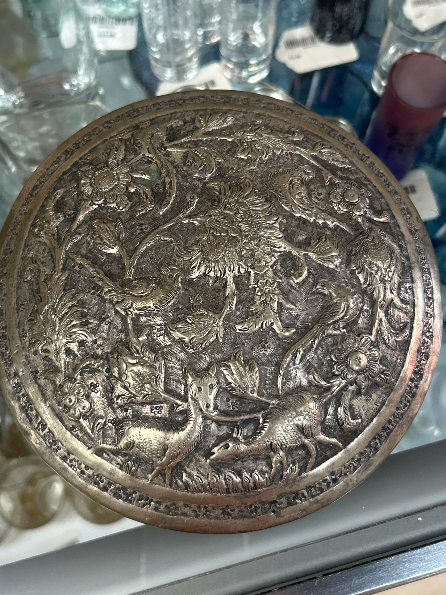 Vintage trinket box (8” round) unmarked