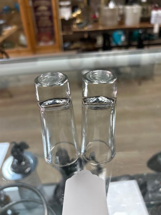 Pair of clear basic shot glasses